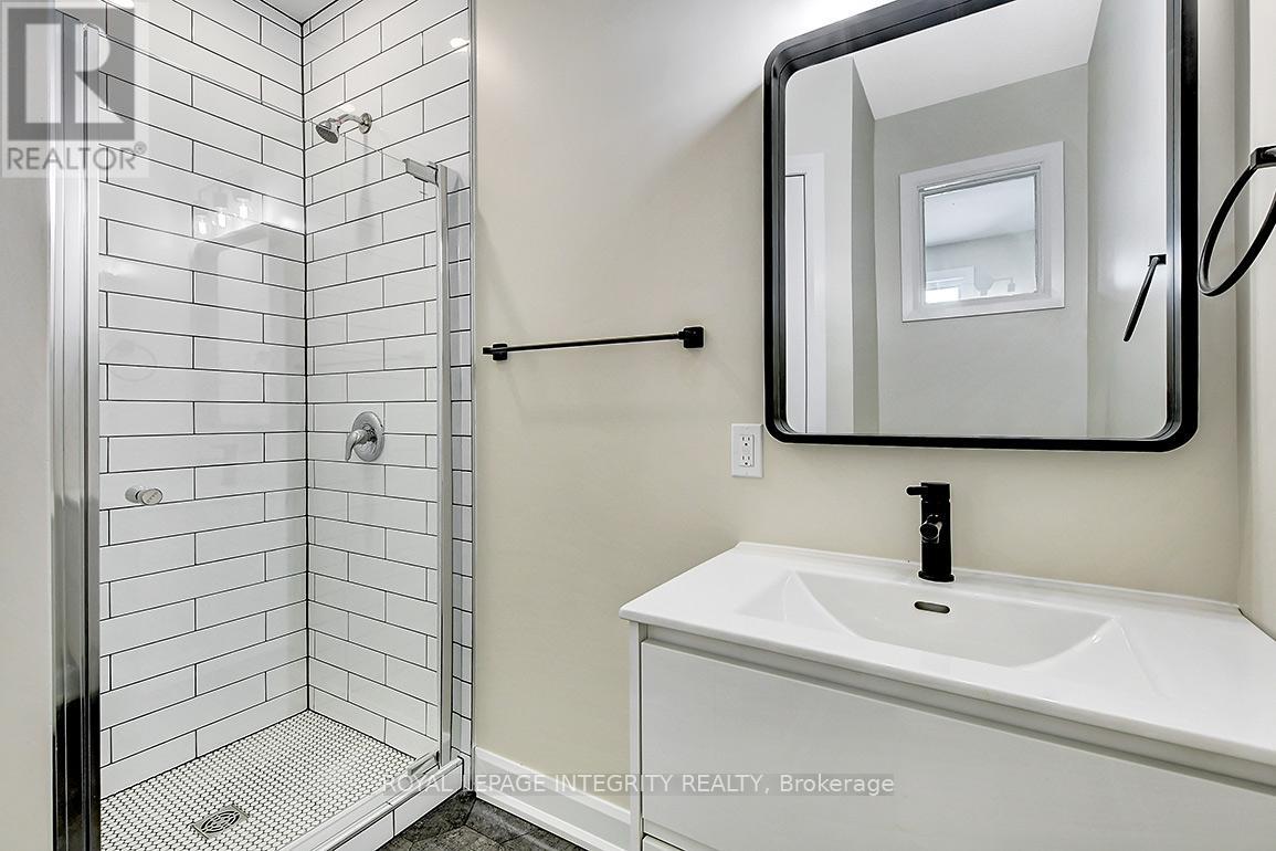 301 ZEPHYR AVENUE, Ottawa, Ontario, K2B5Z7 — Photo 11