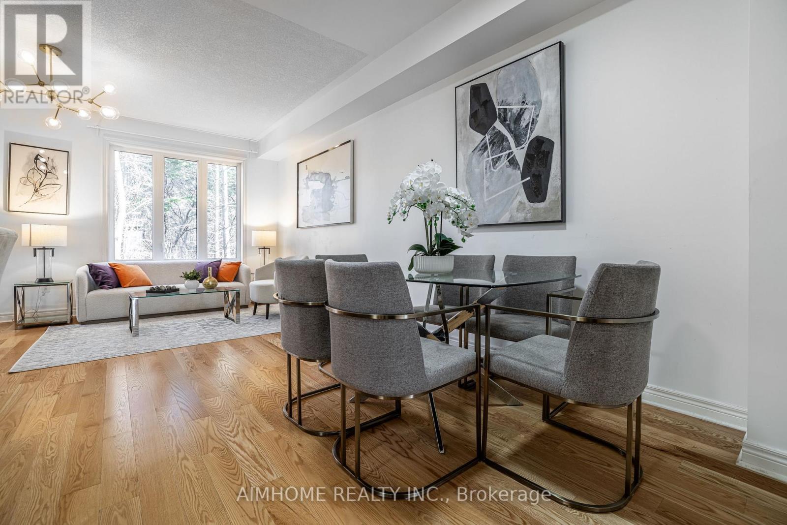 92 RADIAL DRIVE, Aurora, Ontario, L4G0Z8 — Photo 6