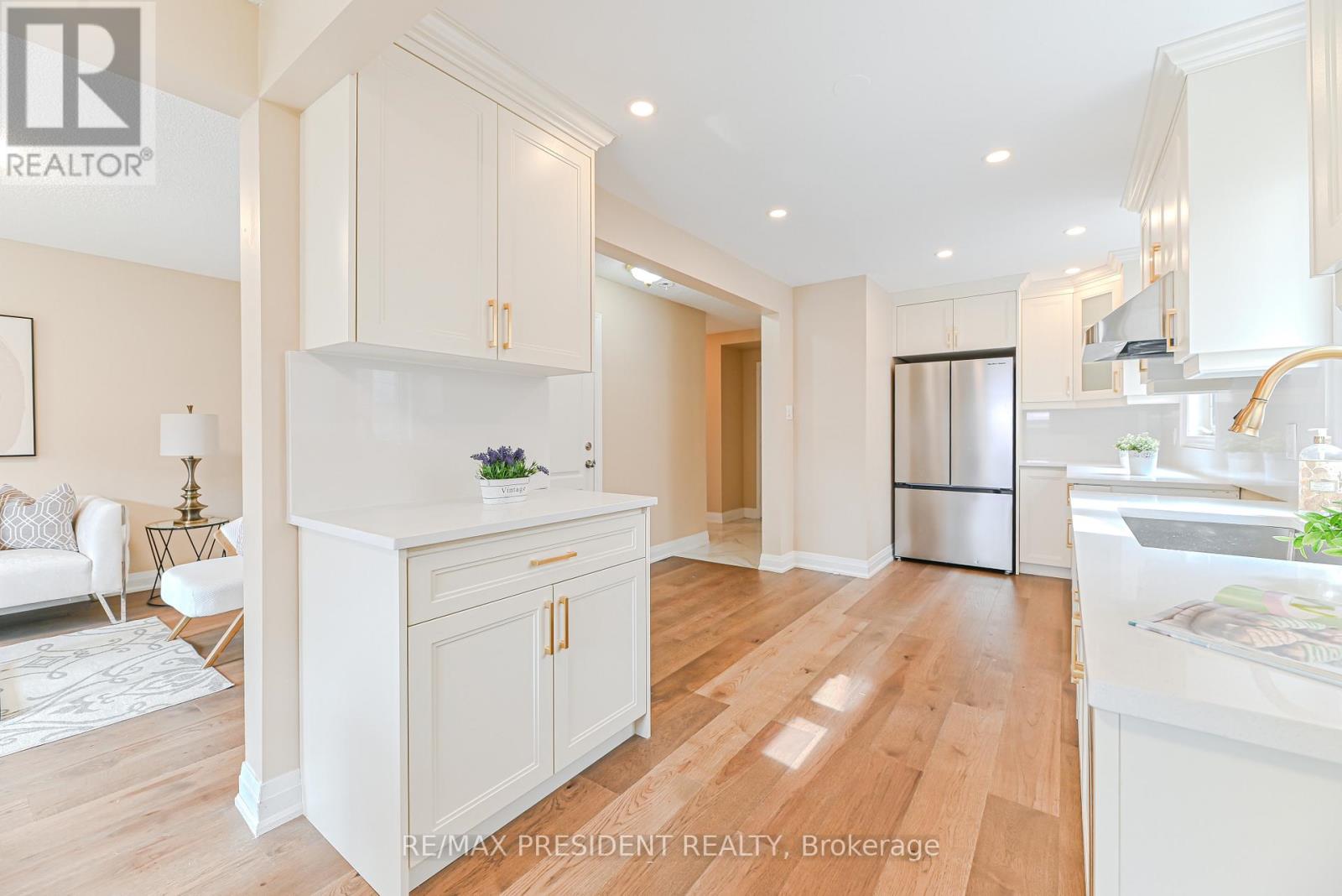 4 LAWNVIEW COURT, Brampton (Heart Lake West), Ontario, L7G1T4 — Photo 10