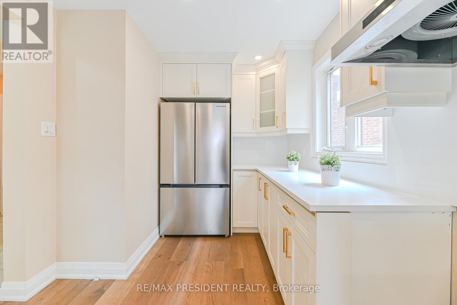 4 LAWNVIEW COURT, Brampton (Heart Lake West), Ontario, L7G1T4 — Photo 11