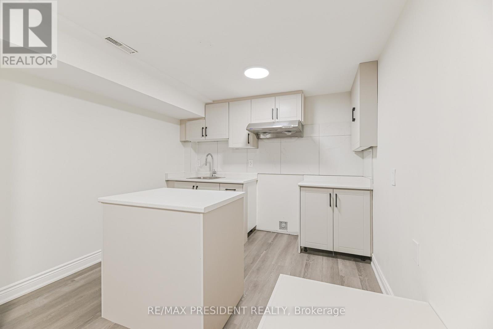 4 LAWNVIEW COURT, Brampton (Heart Lake West), Ontario, L7G1T4 — Photo 37