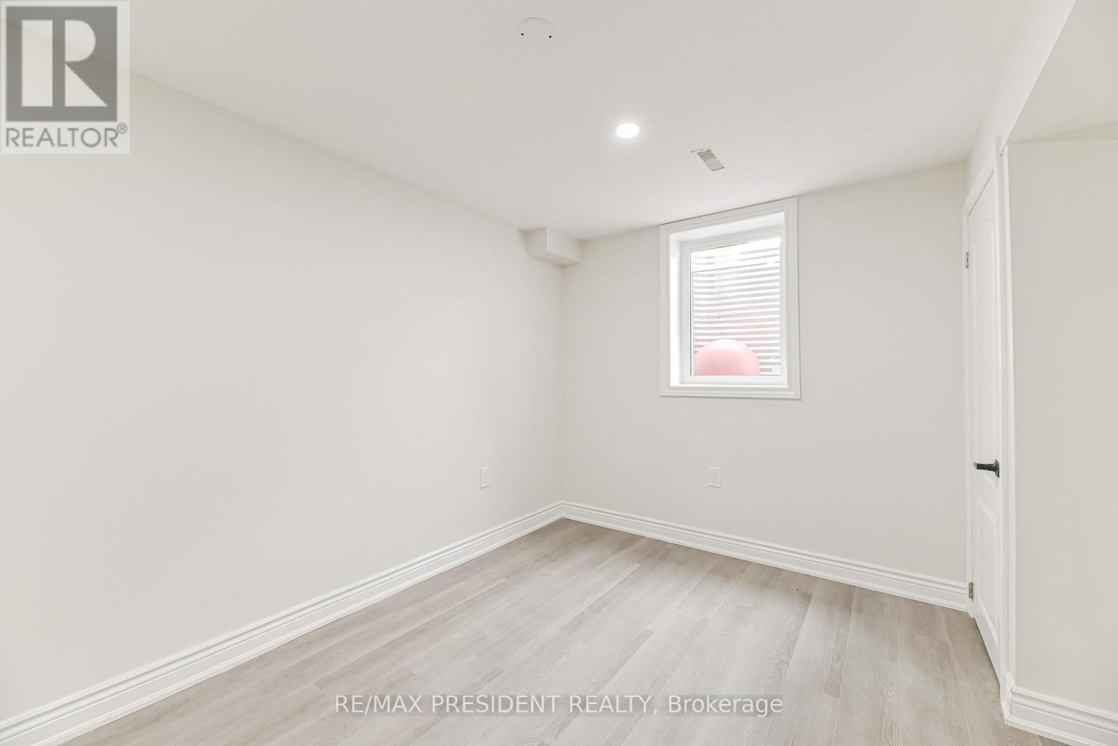 4 LAWNVIEW COURT, Brampton (Heart Lake West), Ontario, L7G1T4 — Photo 41