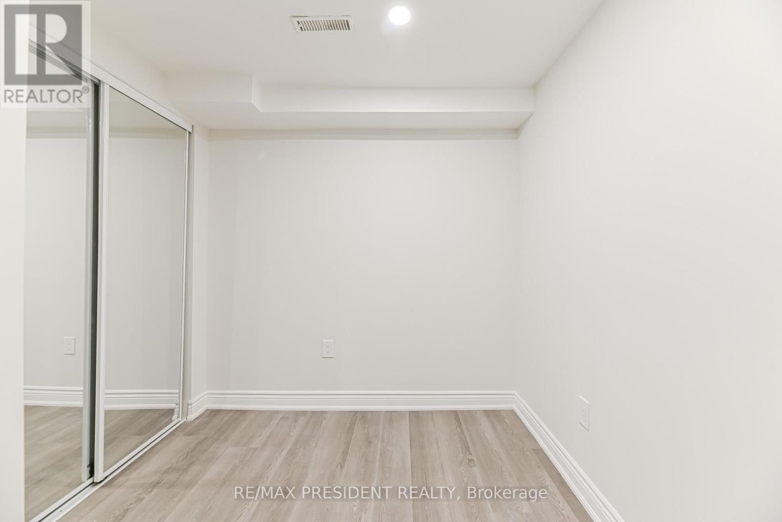 4 LAWNVIEW COURT, Brampton (Heart Lake West), Ontario, L7G1T4 — Photo 44