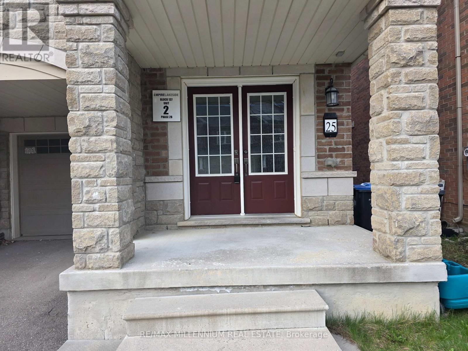 25 DAYLIGHT STREET, Brampton (Northwest Brampton), Ontario, L7A0C7 — Photo 2