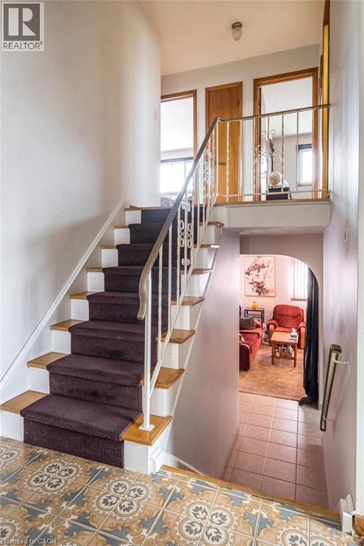 2 VILLAGE Drive, Hamilton, Ontario, L8E3M8 — Photo 27