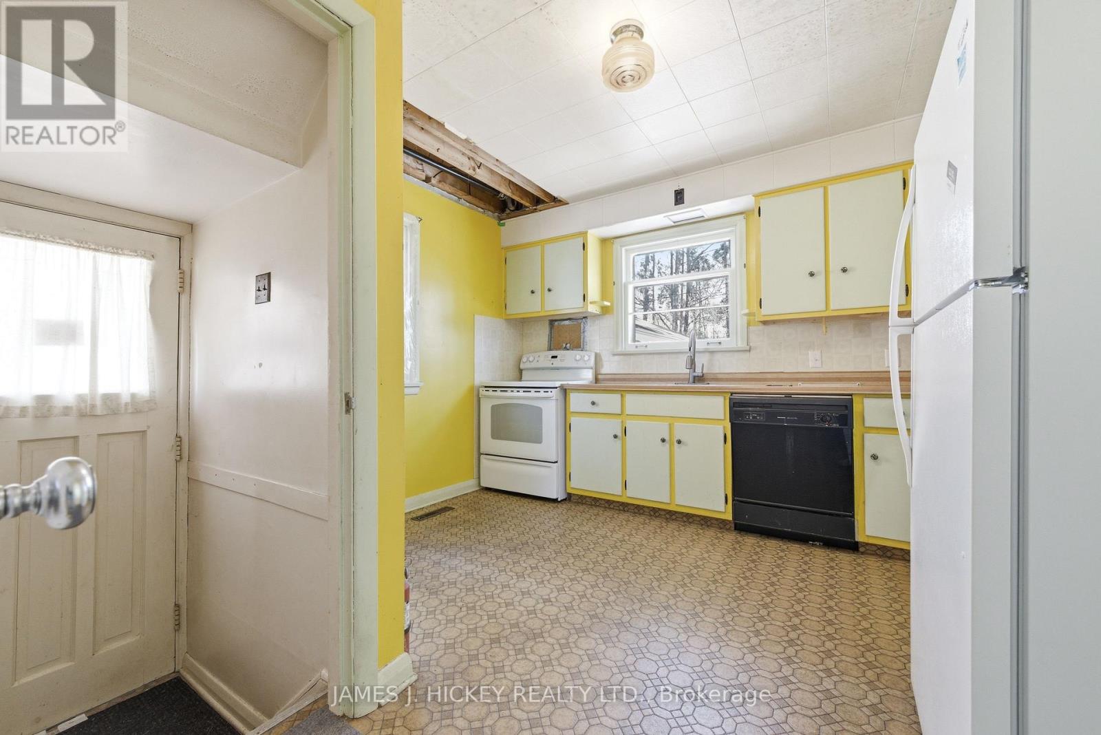 34 FARADAY CRESCENT, Deep River, Ontario, K0J1P0 — Photo 14