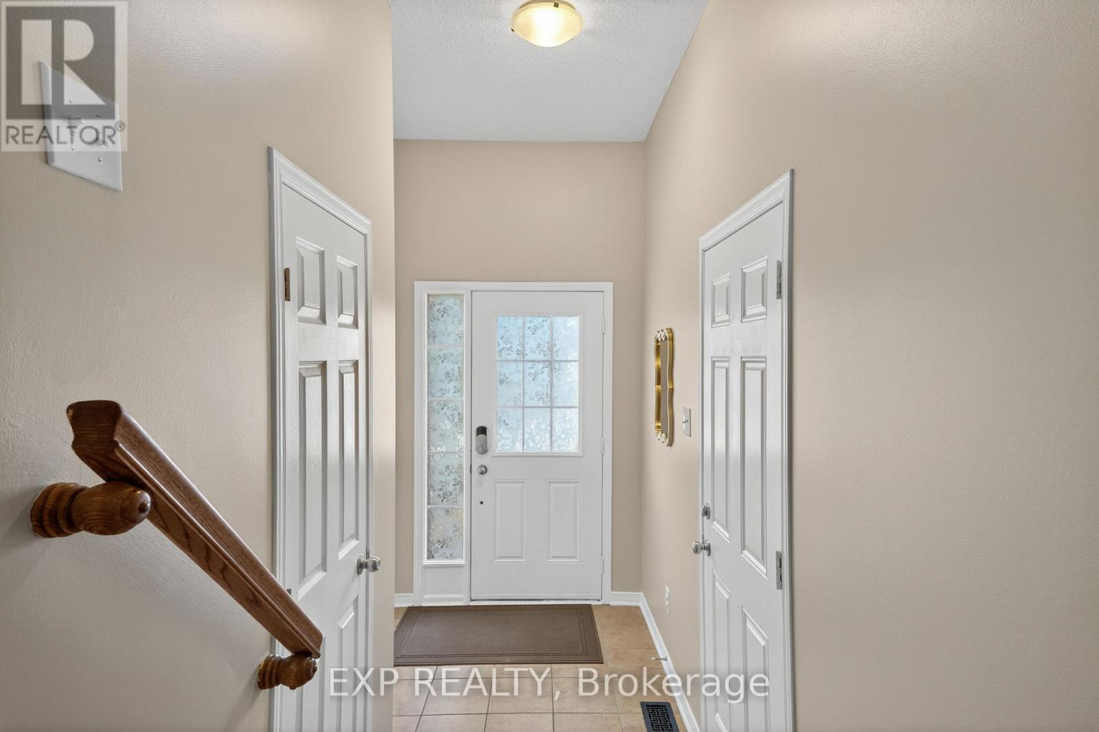 301 BRIGITTA STREET, Ottawa, Ontario, K2S0H8 — Photo 3