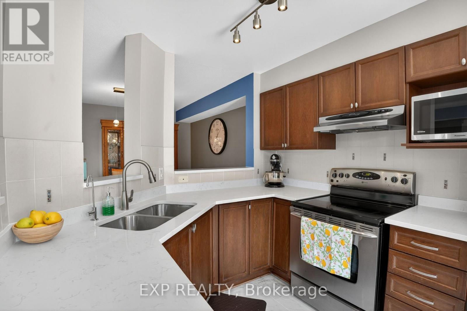 301 BRIGITTA STREET, Ottawa, Ontario, K2S0H8 — Photo 9