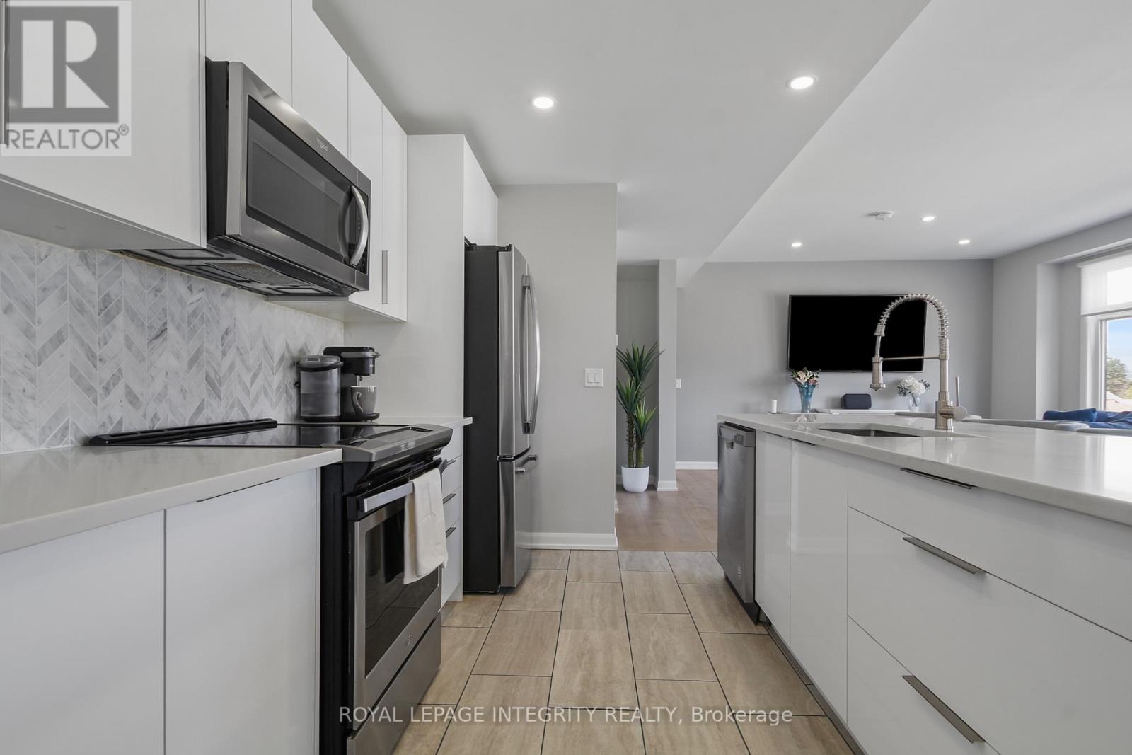 2722 DRAPER AVENUE, Ottawa, Ontario, K2H0C4 — Photo 18