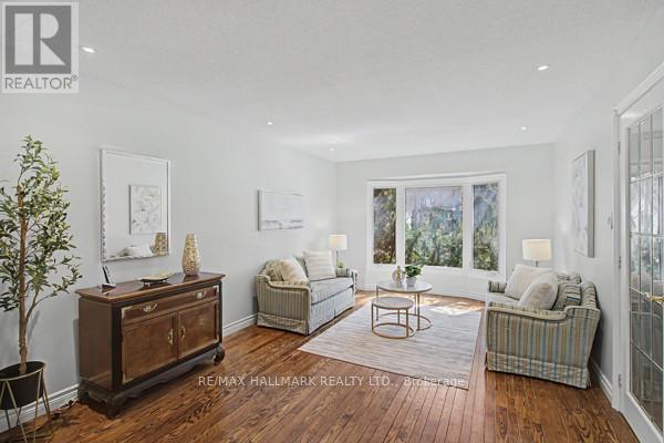 10 HASKELL CRESCENT, Aurora (Aurora Highlands), Ontario, L4G5T5 — Photo 5