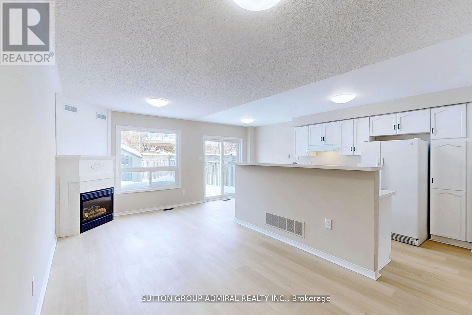 32 KELSO CRESCENT, Vaughan (Maple), Ontario, L6A2C7 — Photo 6