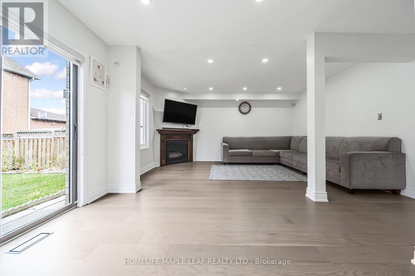 27 BEAVERHALL ROAD, Brampton (Brampton West), Ontario, L6X4L3 — Photo 12