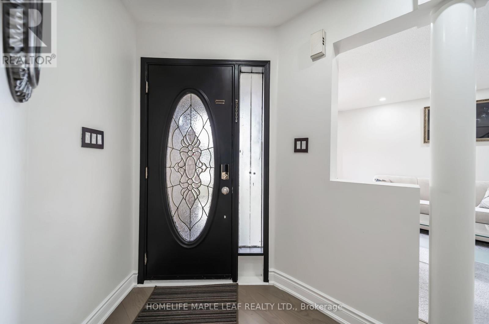 27 BEAVERHALL ROAD, Brampton (Brampton West), Ontario, L6X4L3 — Photo 4