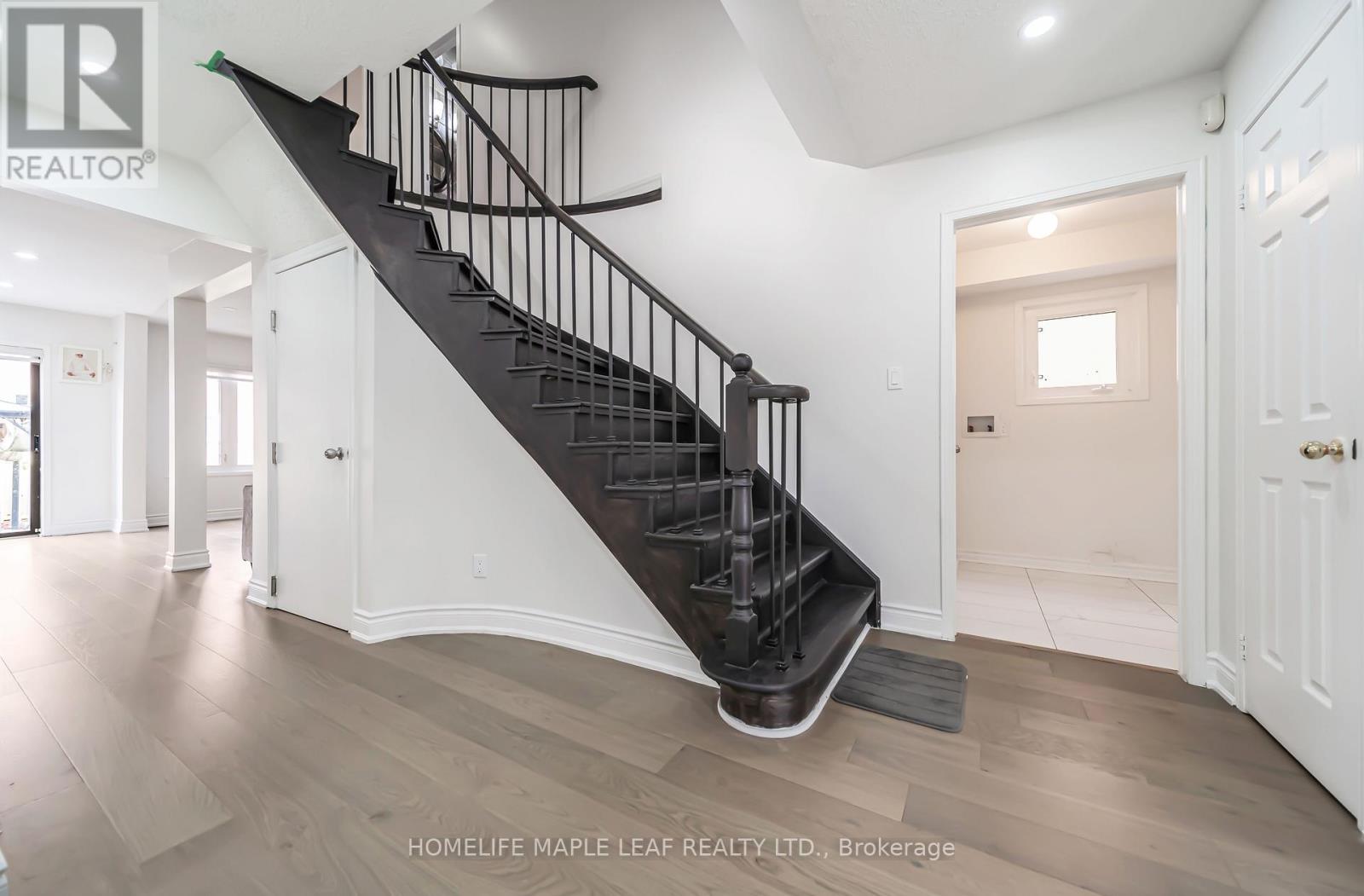 27 BEAVERHALL ROAD, Brampton (Brampton West), Ontario, L6X4L3 — Photo 9