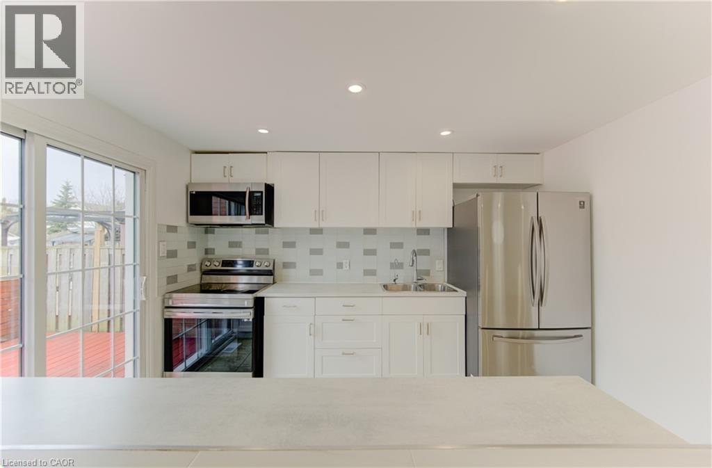 51 CAMROSE Court, Kitchener, Ontario, N2M5J4 — Photo 15