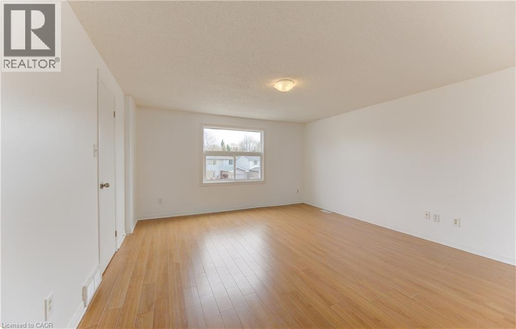 51 CAMROSE Court, Kitchener, Ontario, N2M5J4 — Photo 21