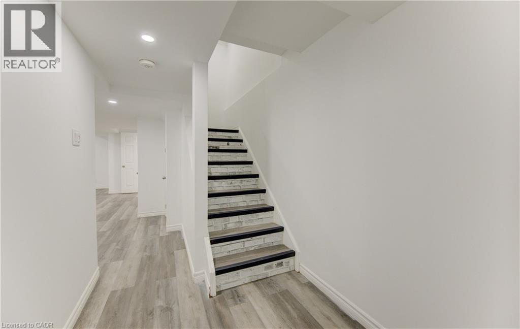 51 CAMROSE Court, Kitchener, Ontario, N2M5J4 — Photo 29