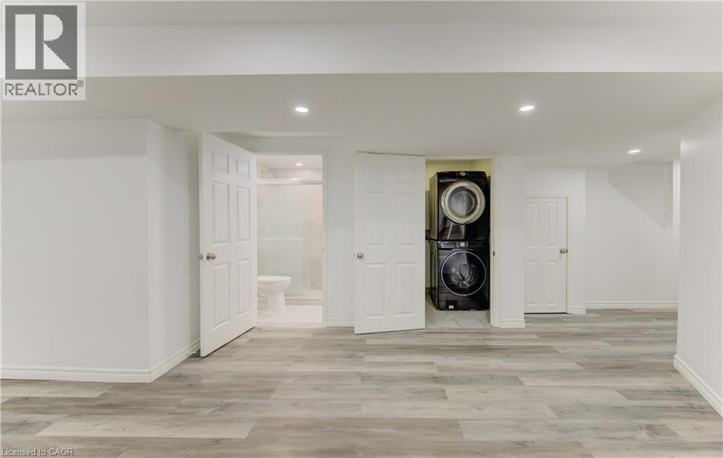 51 CAMROSE Court, Kitchener, Ontario, N2M5J4 — Photo 34