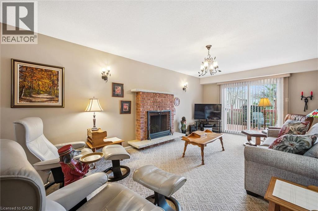 233 LAURENTIAN Drive, Kitchener, Ontario, N2E2G5 — Photo 11