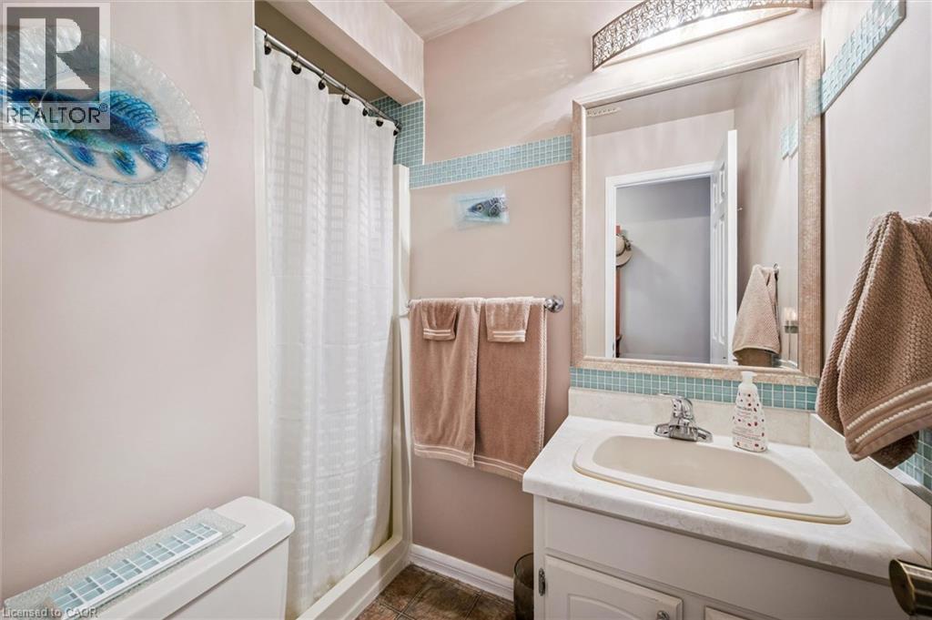 233 LAURENTIAN Drive, Kitchener, Ontario, N2E2G5 — Photo 14