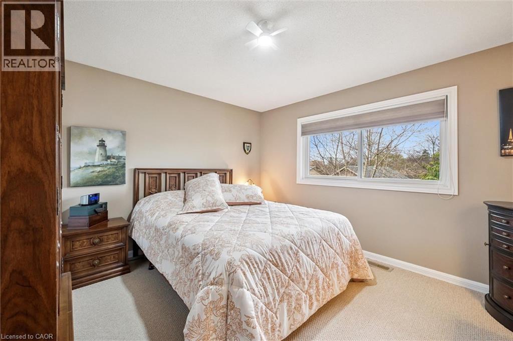 233 LAURENTIAN Drive, Kitchener, Ontario, N2E2G5 — Photo 15