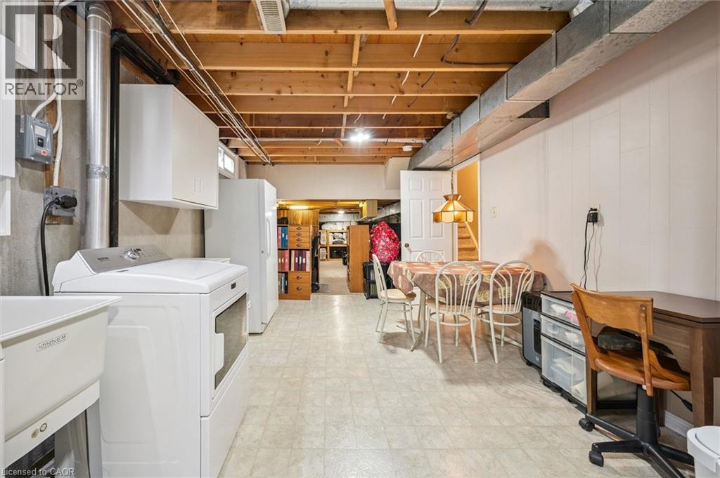 233 LAURENTIAN Drive, Kitchener, Ontario, N2E2G5 — Photo 22