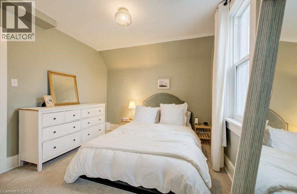 8 SPRING Street E, Waterloo, Ontario, N2J2L8 — Photo 25