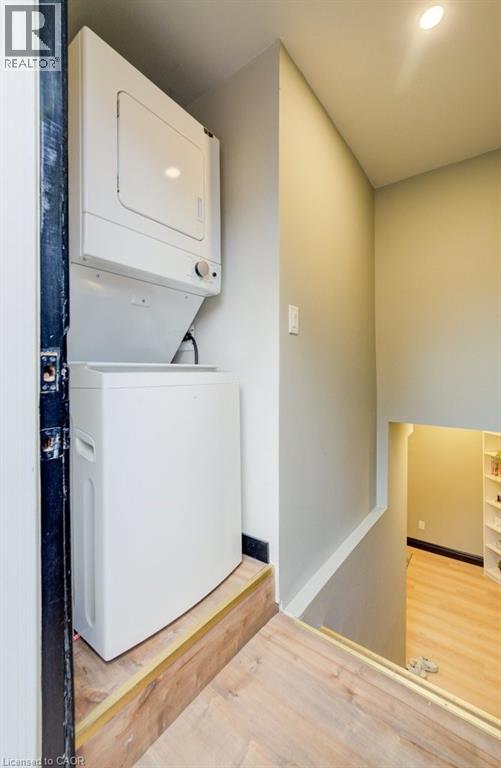 8 SPRING Street E, Waterloo, Ontario, N2J2L8 — Photo 36