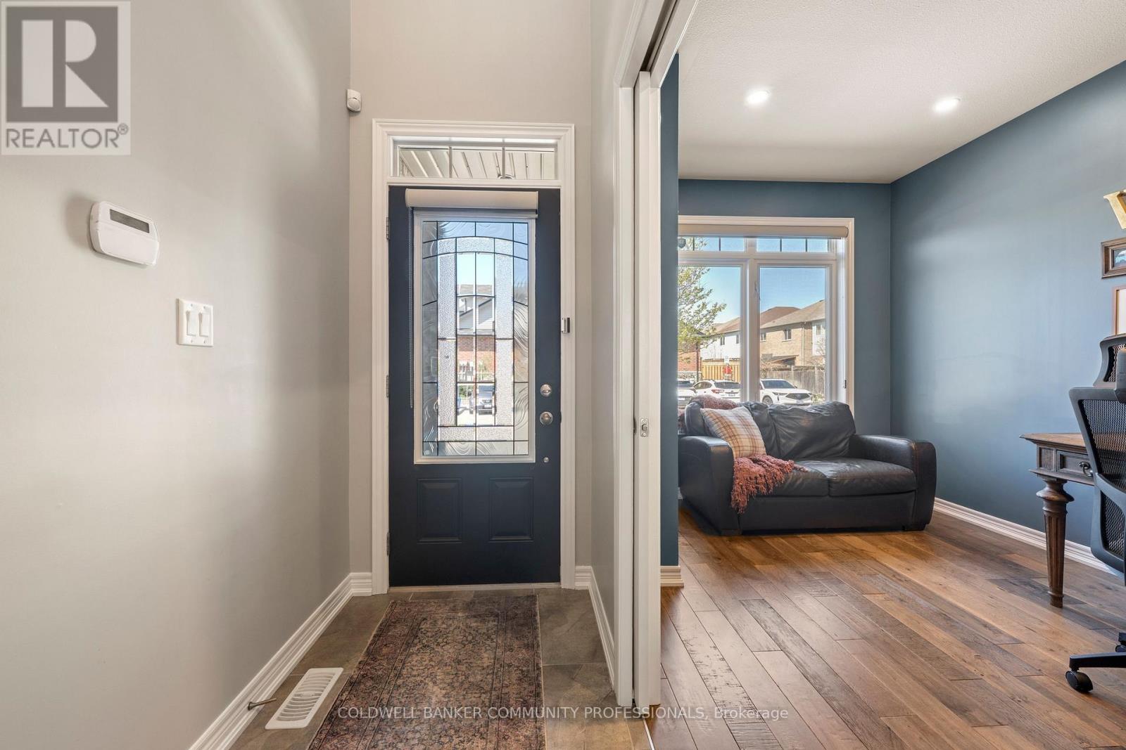 2 - 53 REDFERN AVENUE, Hamilton (Mountview), Ontario, L9C0E2 — Photo 4