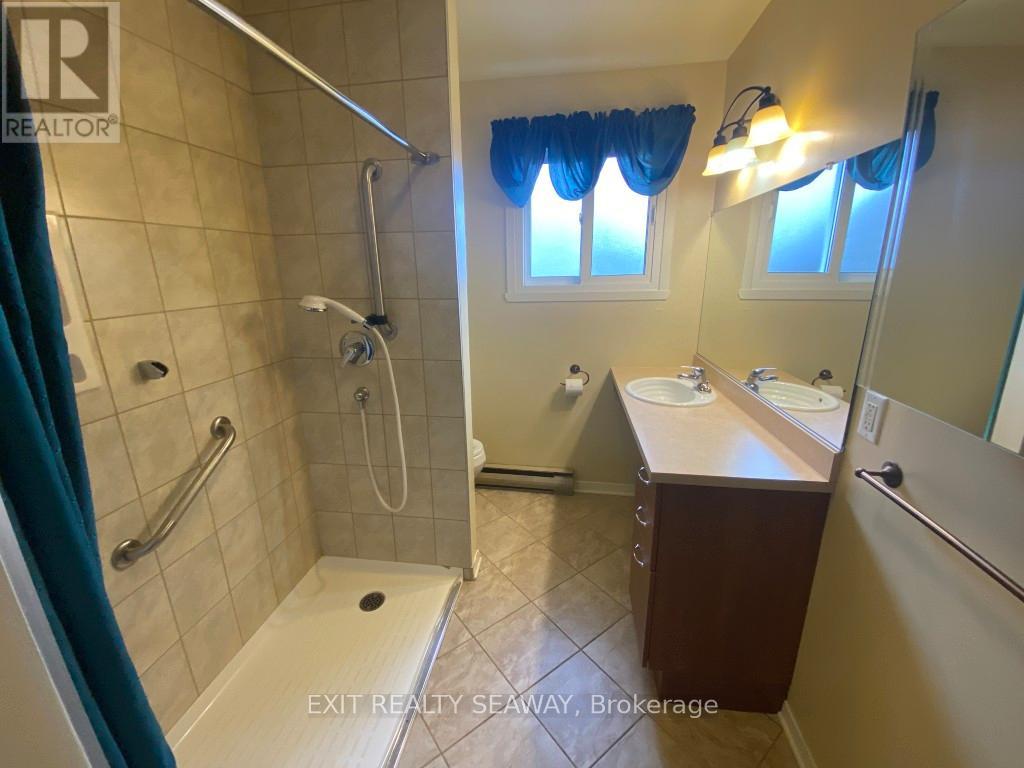 1311 WALTON STREET, Cornwall, Ontario, K6H1V5 — Photo 13