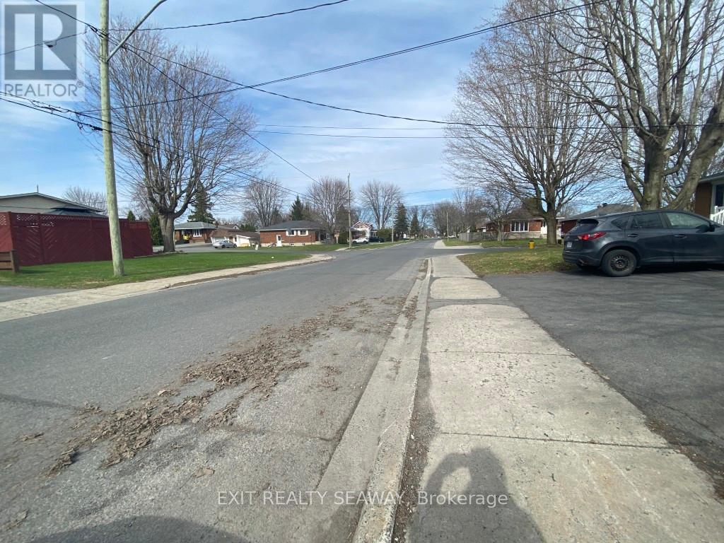 1311 WALTON STREET, Cornwall, Ontario, K6H1V5 — Photo 26