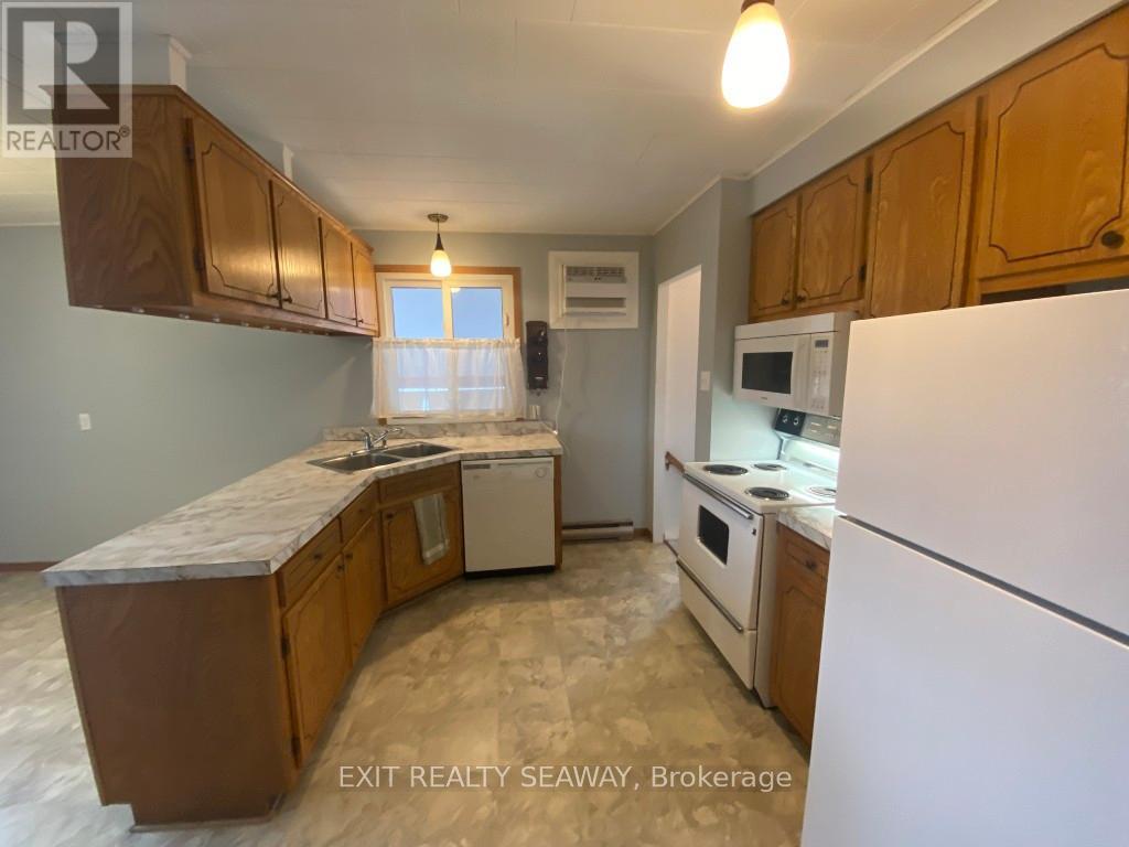 1311 WALTON STREET, Cornwall, Ontario, K6H1V5 — Photo 6