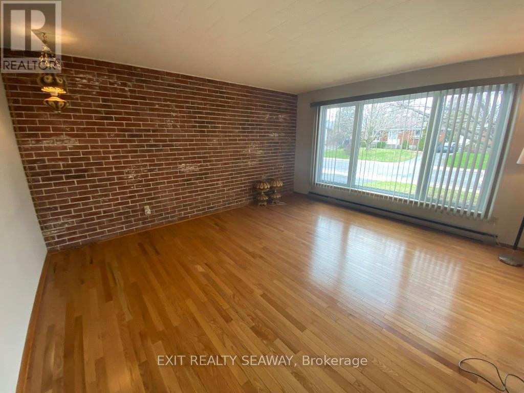 1311 WALTON STREET, Cornwall, Ontario, K6H1V5 — Photo 8