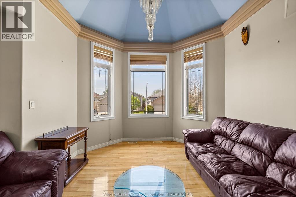 4620 BUNKER, Windsor, Ontario, N9G3A8 — Photo 5