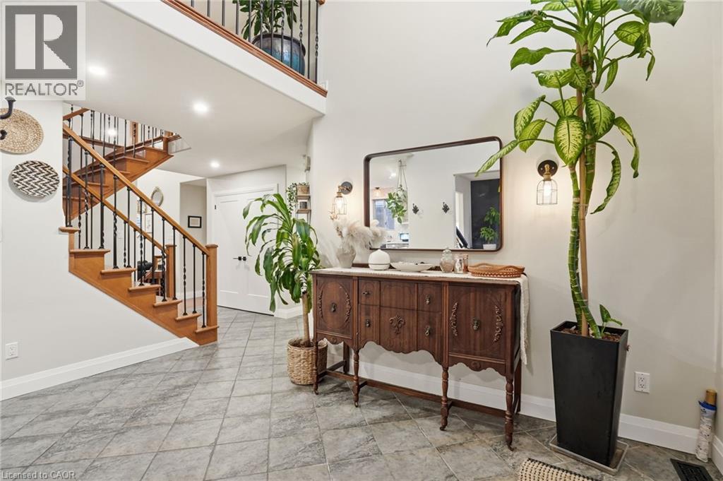 17 KRIEGHOFF Drive, Hamilton, Ontario, L9B2L4 — Photo 10