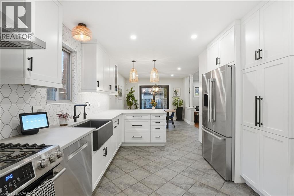 17 KRIEGHOFF Drive, Hamilton, Ontario, L9B2L4 — Photo 26