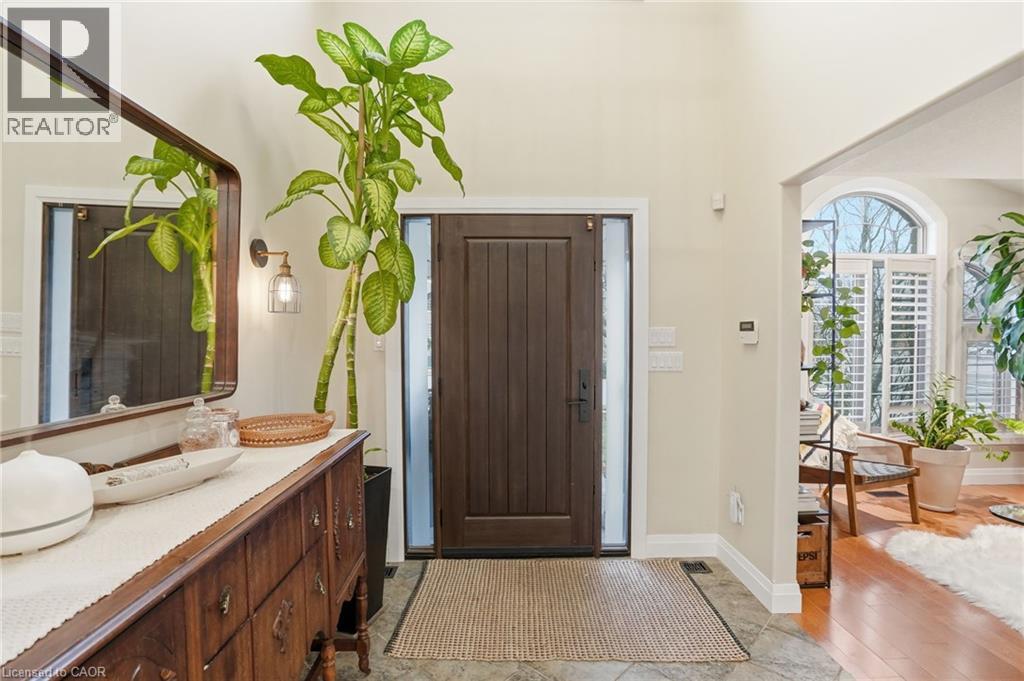 17 KRIEGHOFF Drive, Hamilton, Ontario, L9B2L4 — Photo 4