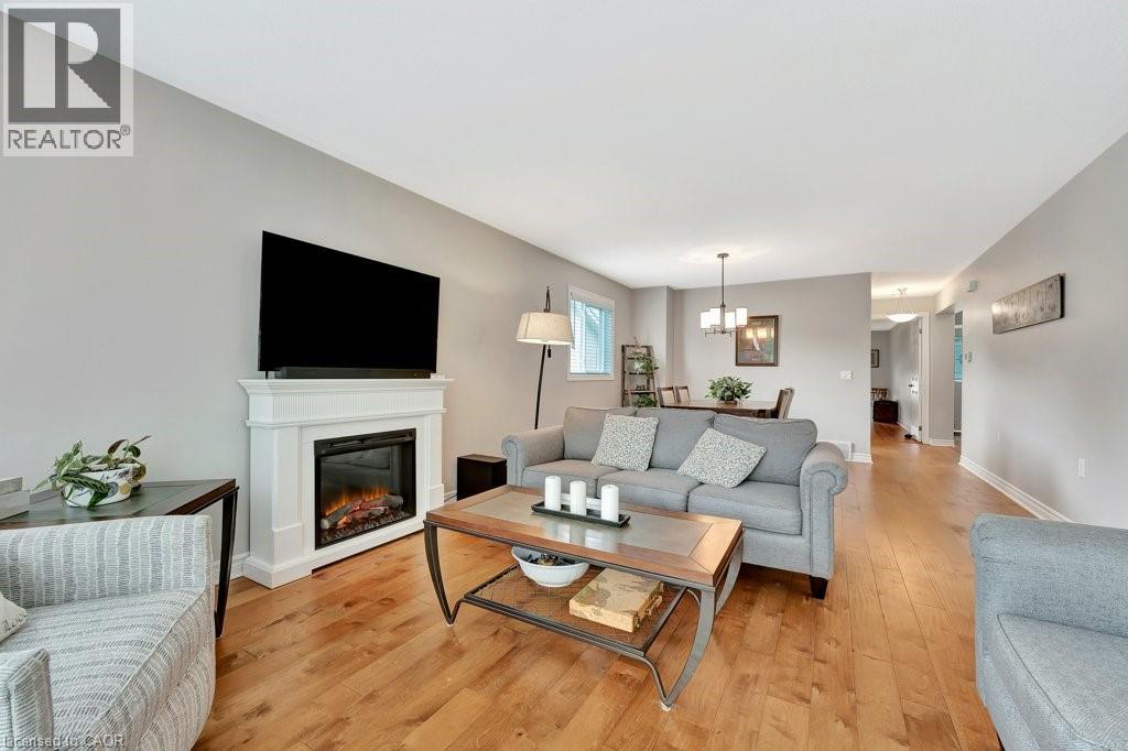 103 KELLS Lane, Freelton, Ontario, L8B1A5 — Photo 10