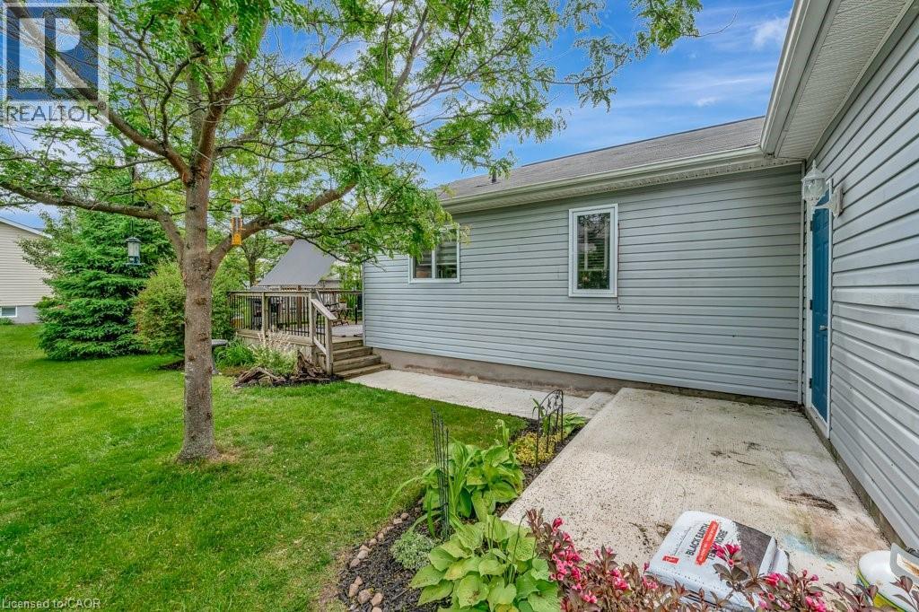 103 KELLS Lane, Freelton, Ontario, L8B1A5 — Photo 36