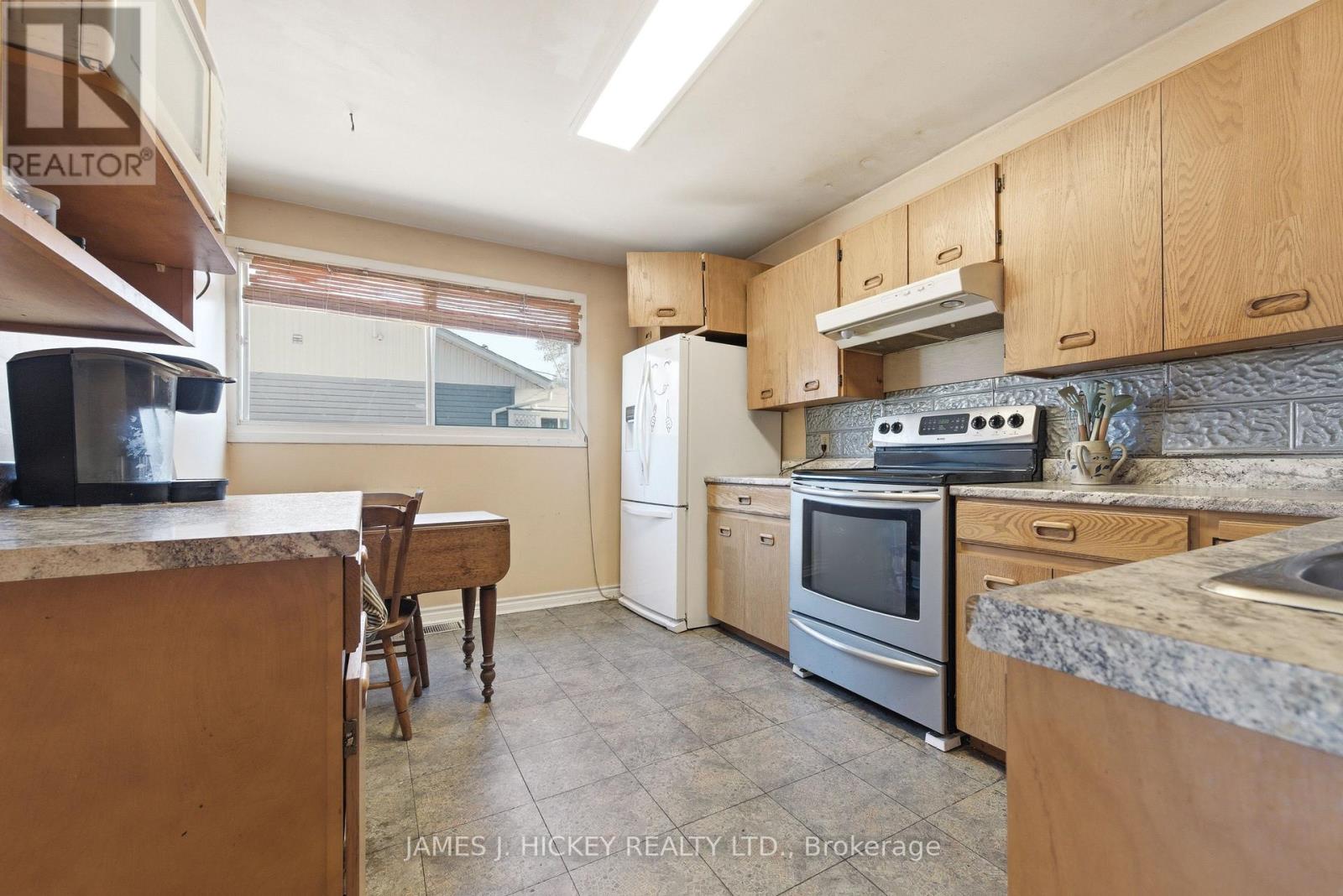 38 BEACH AVENUE, Deep River, Ontario, K0J1P0 — Photo 12