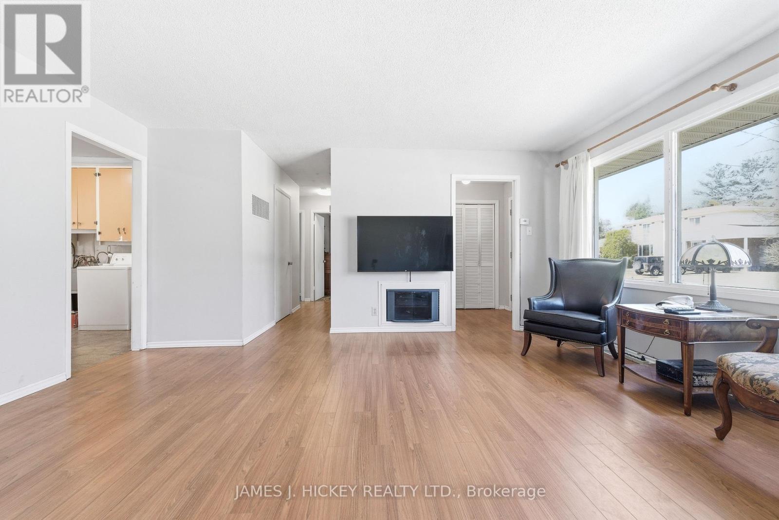 38 BEACH AVENUE, Deep River, Ontario, K0J1P0 — Photo 3