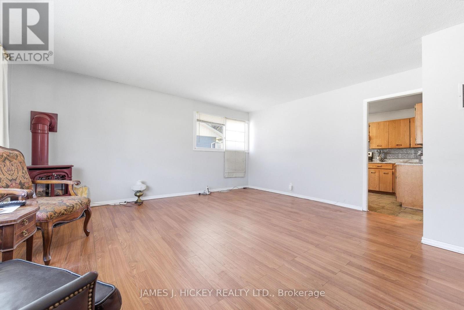 38 BEACH AVENUE, Deep River, Ontario, K0J1P0 — Photo 6