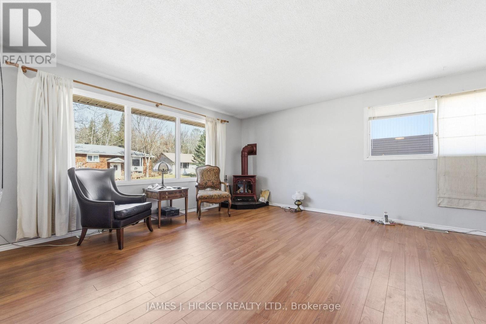 38 BEACH AVENUE, Deep River, Ontario, K0J1P0 — Photo 7