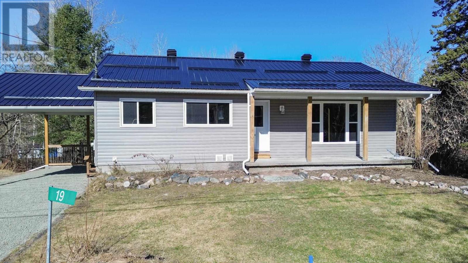 19 & 21 Cunningham ST, Bruce Mines, Ontario, P0R1C0 — Photo 2
