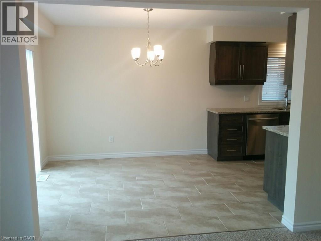 326 OLD HURON Road, Kitchener, Ontario, N2R1P8 — Photo 4