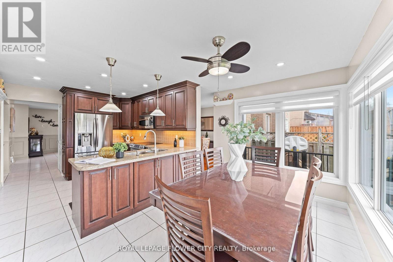 60 NEWGREEN CRESCENT, Brampton (Westgate), Ontario, L6S4Y5 — Photo 12