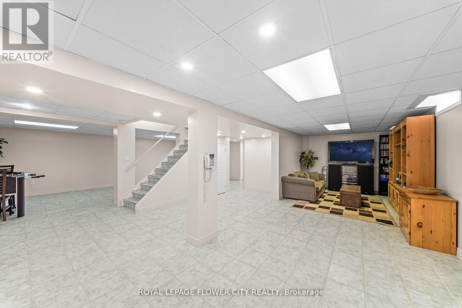 60 NEWGREEN CRESCENT, Brampton (Westgate), Ontario, L6S4Y5 — Photo 33