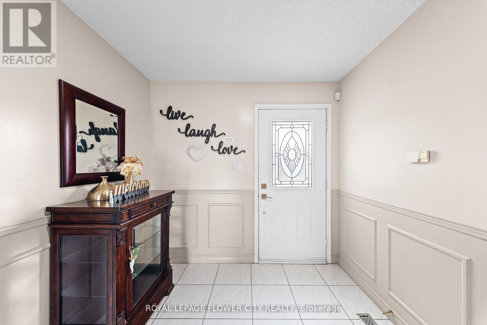 60 NEWGREEN CRESCENT, Brampton (Westgate), Ontario, L6S4Y5 — Photo 4