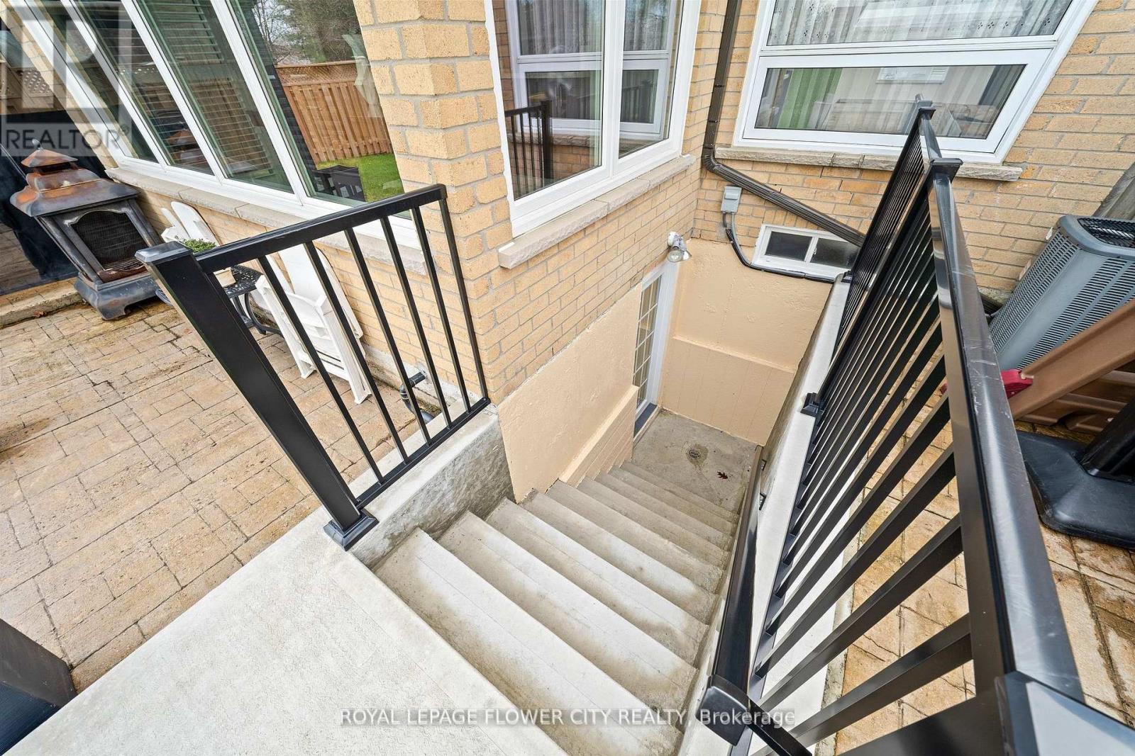 60 NEWGREEN CRESCENT, Brampton (Westgate), Ontario, L6S4Y5 — Photo 40