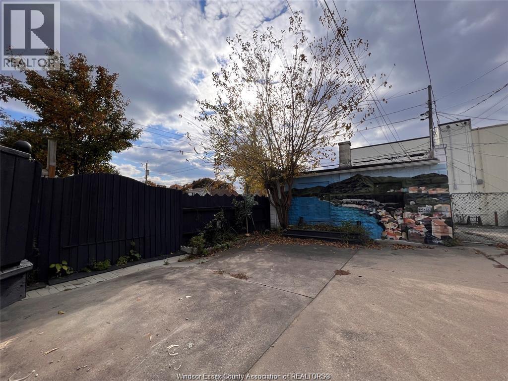 1315 LINCOLN ROAD Unit# MAIN, Windsor, Ontario, N8Y2J2 — Photo 11